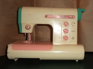 stare zabawki PRL maszyna do szycia Gabriela PIKO