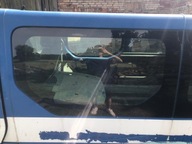 OPEL VIVARO TRAFIC PRIMASTAR SZYBA BOCZNA LEWA ŚRODKOWA