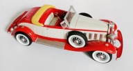 Model samochodu Cadillac 1/43, także ozdoba choinkowa