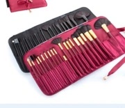 Zestaw 20 szt pędzli w etui Oriflame - czarne