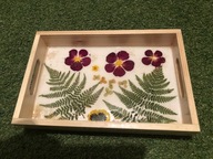 taca z suszonymi kwiatami --zywica epoksydowa -drewno