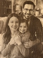 PORTRET na ZAMÓWIENIE GRAWER DREWNO A3 ze ZDJĘCIA PREZENT dla NIEJ NIEGO