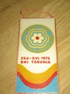 DNI TORUNIA 1976 JARMARK SPOŁEMOWSKI proporczyk z PRL