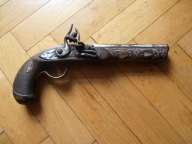 STARY PISTOLET CZARNOPROCHOWY -- REPLIKA