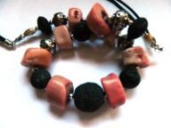 Surowy koral, lawa wulkaniczna i srebro tybetańskie - imponujący naszyjnik