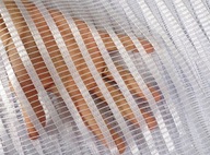 11946 FIRANA ŻAKARDOWA SIATKA PASKI POŁYSK końcówka beli 600 x 290