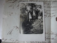 Praszka nr. 2 - stare zdjęcie z 1929 - dziewczyny w parku