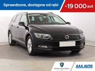 VW Passat 2.0 TDI, Automat, Navi, Klima