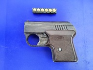 Ciekawy pistolet hukowy startowy START kal. 6mm