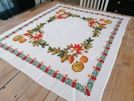 ŚWIĄTECZNY OBRUS BOMBKI SZYSZKI ŚWIECZKI 110 x 129