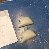 toyota corolla e12 nakładka osłona śruby pasów bezpieczeństwa