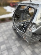 PAS TYLNY PODŁOGA WANNA TOYOTA AURIS II 1G6 KOMBI