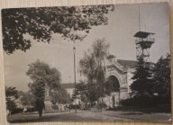 WIELICZKA. Fragment parku z pomnikiem Mickiewicza
