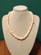 Naszyjnik z muszli, pastelowy róż