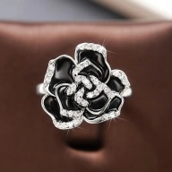 PIERŚCIONEK PIERŚCIEŃ róża walentynki CZARNA VINTAGE DIAMENTY DIAMENTAMI