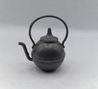 czajnik Miniaturka z cyny kolekcjonerka - do gablotki z małymi figurkami