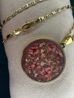 Naszyjnik handmade z suszonymi kwiatkami w żywicy