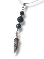 ON33 Wisiorek/Zawieszka czarna kamienie ONYKS długi piórko