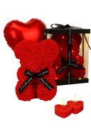 Miś z Róż – Zestaw Prezentowy: 2 Świeczki Serce + Balon
