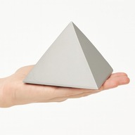 Piramida Egipska 3D 15 cm w srebrnym kolorze–stylowa figurka z filamentu