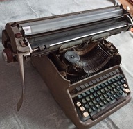 Stara maszyna do pisania Zabytek PRL - Czechosłowacja