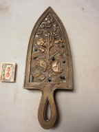 STARA PODSTAWKA POD ŻELAZKO - BRĄZ