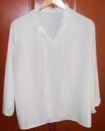 Bluzka ecru dekolt stójka falbanka 44