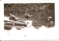 WEHRMACHT -TRZECIA RZESZA -ŻOŁNIERZE -zdjęcie -mały format STRZELNICA