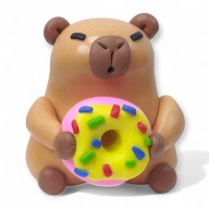 Kapibara z kolorowym Pączkiem FIGURKA Z MODELINY