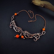 Miedziany artystyczny naszyjnik wire wrapping z agatem i perłami-jarzębina