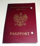 Stary zdeaktualizowany Paszport Polski .