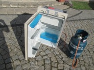 LODÓWKA DOMETIC 12 V,GAZ,230 V.KAMPER