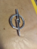 Opel Commodore A Rekord C emblemat maski #978