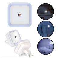 LAMPA NOCNA LED Z CZUJNIKIEM ZMIERZCHU DO KONTAKTU GNIAZDKA