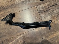 Audi A4 B8 LIFT 12-15r LZ7S mocowanie wspornik błotnika 8K0821135H