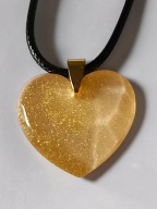 Złote Serce Wisiorek z Żywicy Naszyjnik na rzemyku Handmade serduszko