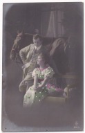 Koń konie i dziewczyna para 1917r. Kolorowana