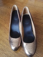 Wysokie szpilki 36 w złotym kolorze