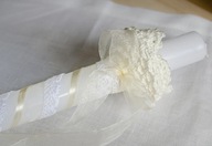 Świeca do chrztu lub komunii ecru z koronką, świeca dekorowana ręcznie