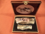 2 scyzoryki w kasetce, stan idealny