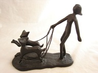 FIGURKA ŻELIWNA KSIĘŻNICZKA KOSMOSU Z WILKAMI