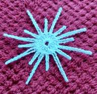 gwiazdka/ śnieżynka 7,5 cm, kol. biały