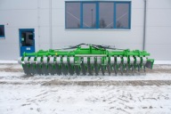 Brona talerzowa kompaktowa składana hydraulicznie Pegasus BOMET 5m