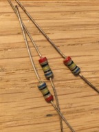 4x Rezystor 604 Ohm, 2%, 0,25 W