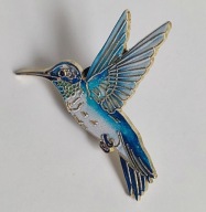 Metalowa broszka niebieski koliberek
