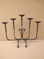 Piękny kuty świecznik na pięć świec