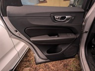 VOLVO XC60 II BOCZEK DRZWI LEWY TYŁ