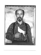 Pocztówka - Człowiek z gołębiem / portret ...