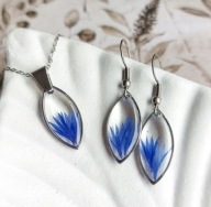 Komplet biżuterii markizy z niebieskimi chabrami, kwiaty w żywicy