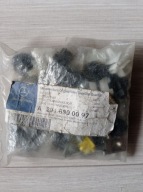 Zestaw montażowy błotnika przedniego Mercedes 201